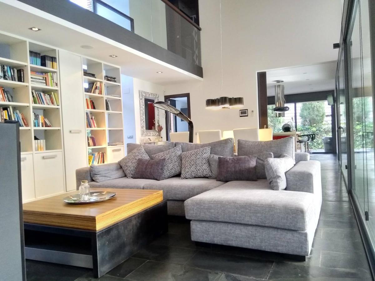 Del Bosque Villa *